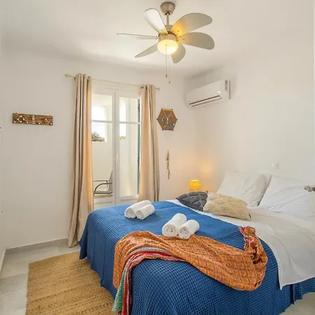- 3br Cycladic House - White Heaven Apt4